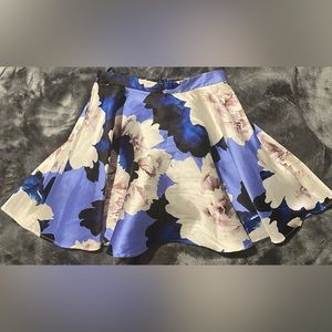 CITY TRIANGLES Skirt